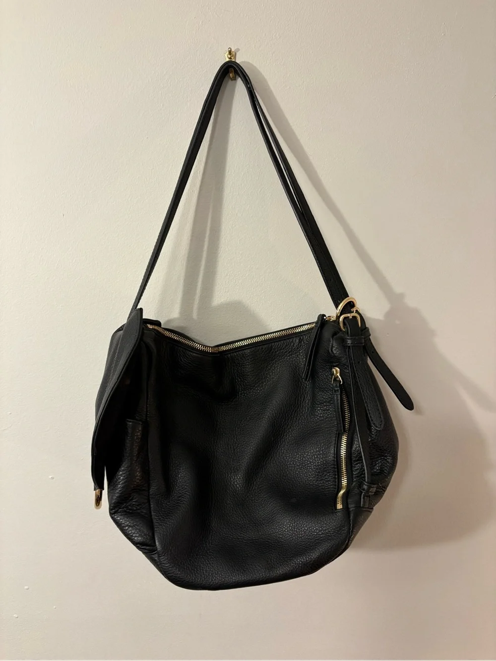 Convertible Black Leather Hobo Backpack — Adjustable Straps — One Size 🖤